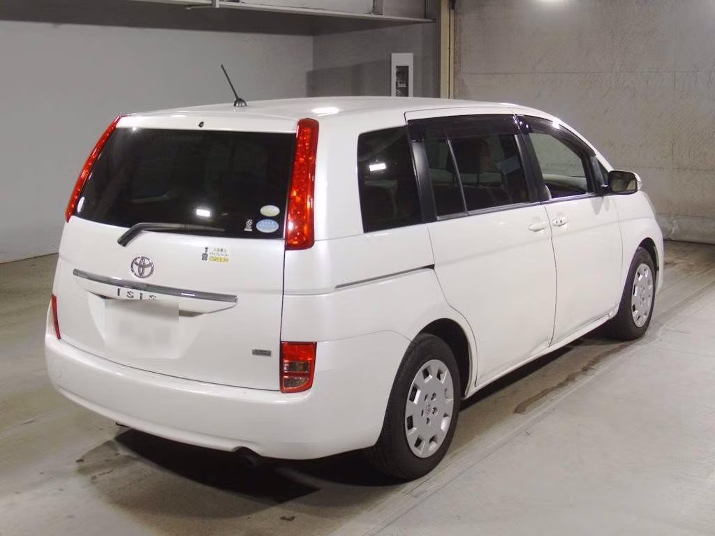 TOYOTA ISIS