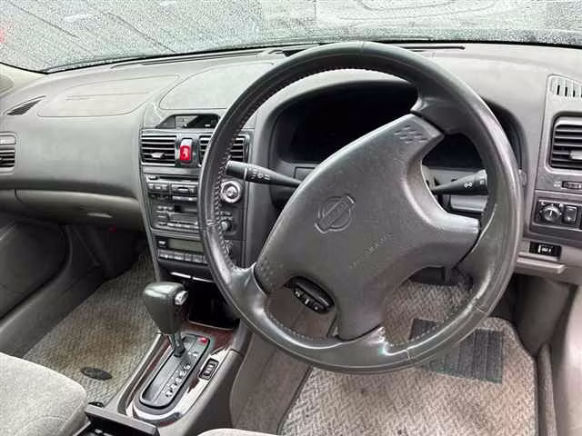 NISSAN CEFIRO