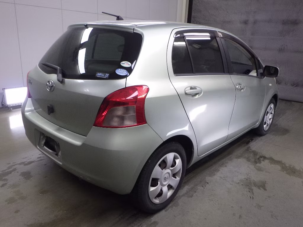 TOYOTA VITZ