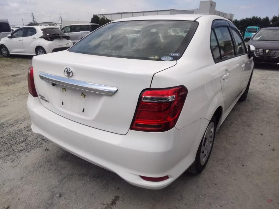 TOYOTA COROLLA AXIO