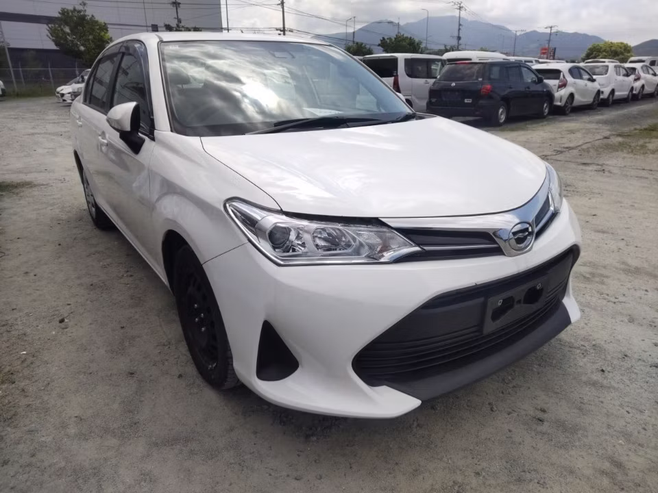 TOYOTA COROLLA AXIO