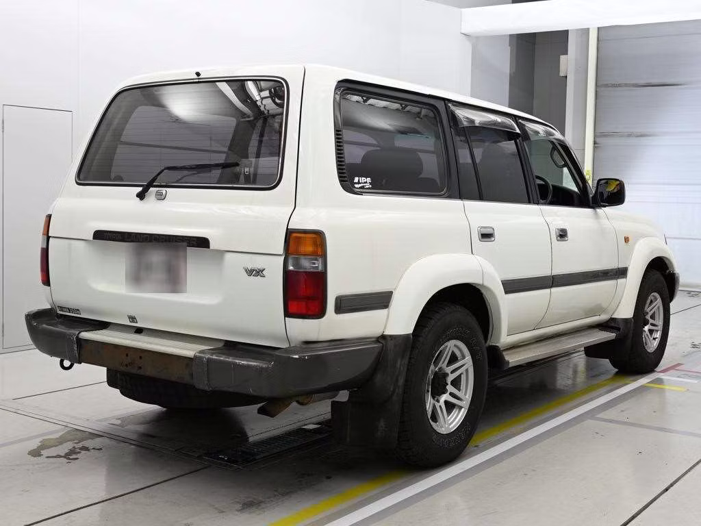 TOYOTA LAND CRUISER