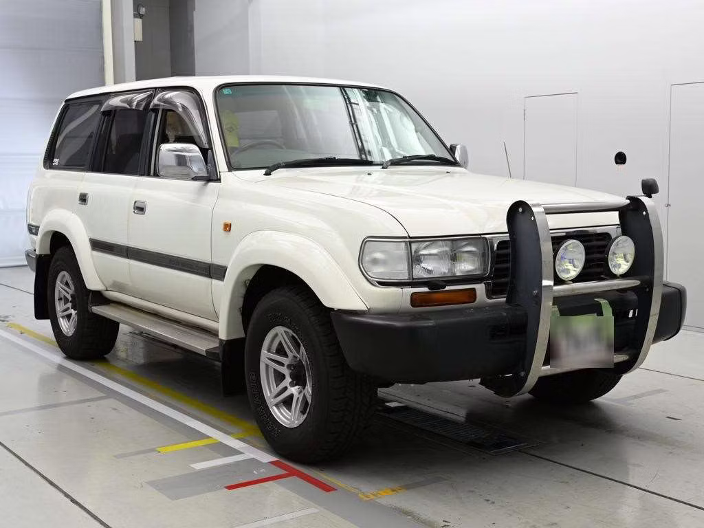 TOYOTA LAND CRUISER