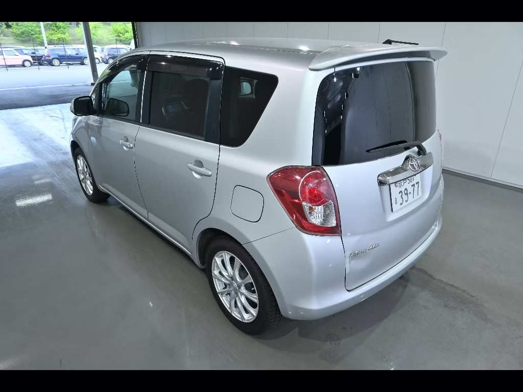 TOYOTA RACTIS