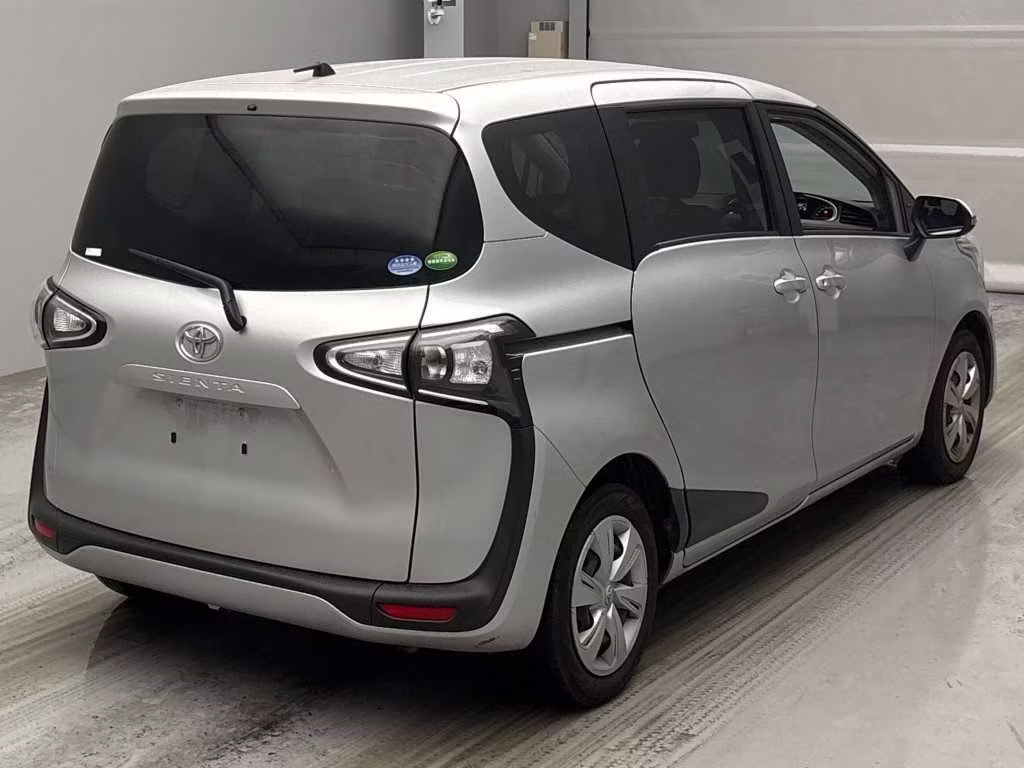 TOYOTA SIENTA