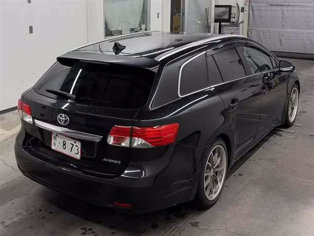 TOYOTA AVENSIS