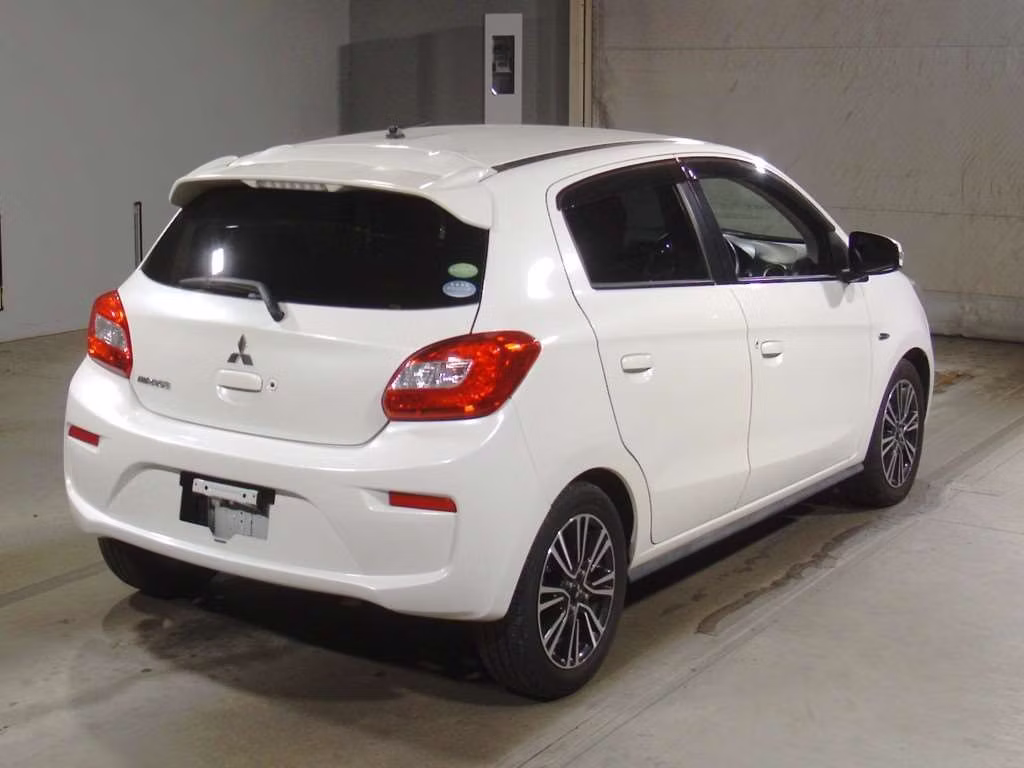 MITSUBISHI MIRAGE