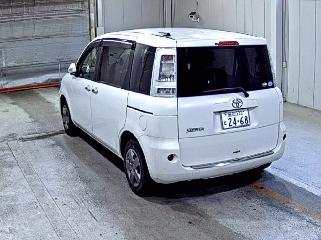 TOYOTA SIENTA