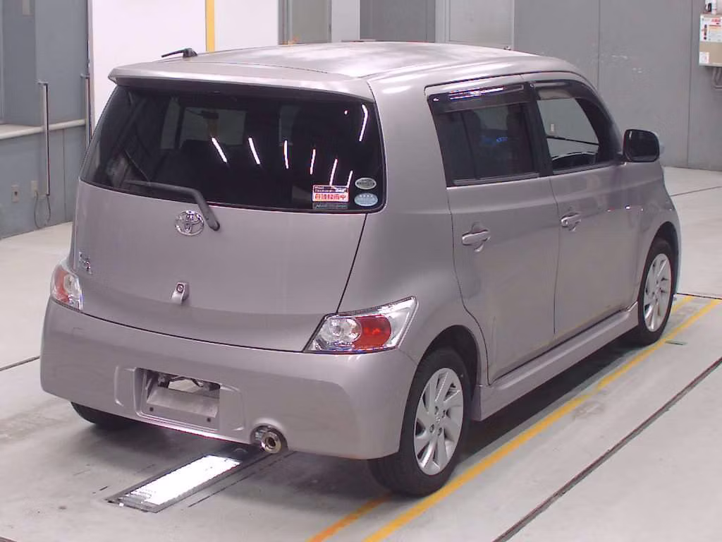 TOYOTA BB