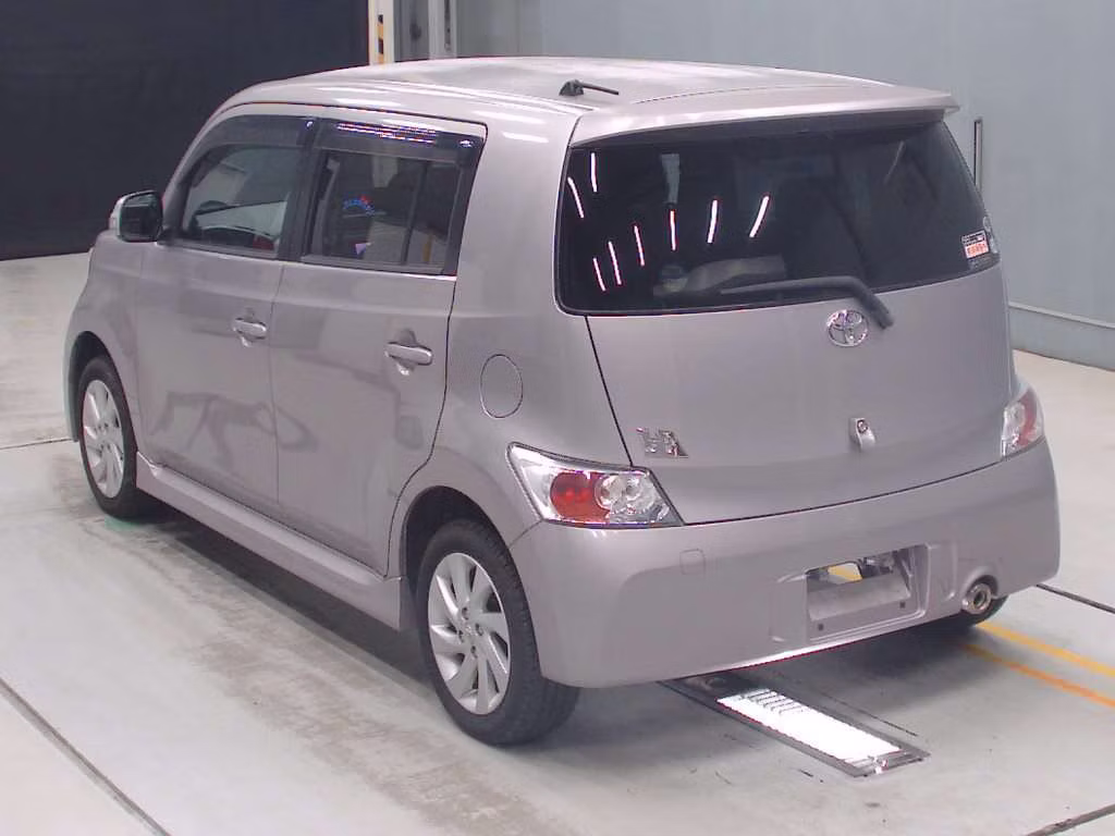 TOYOTA BB