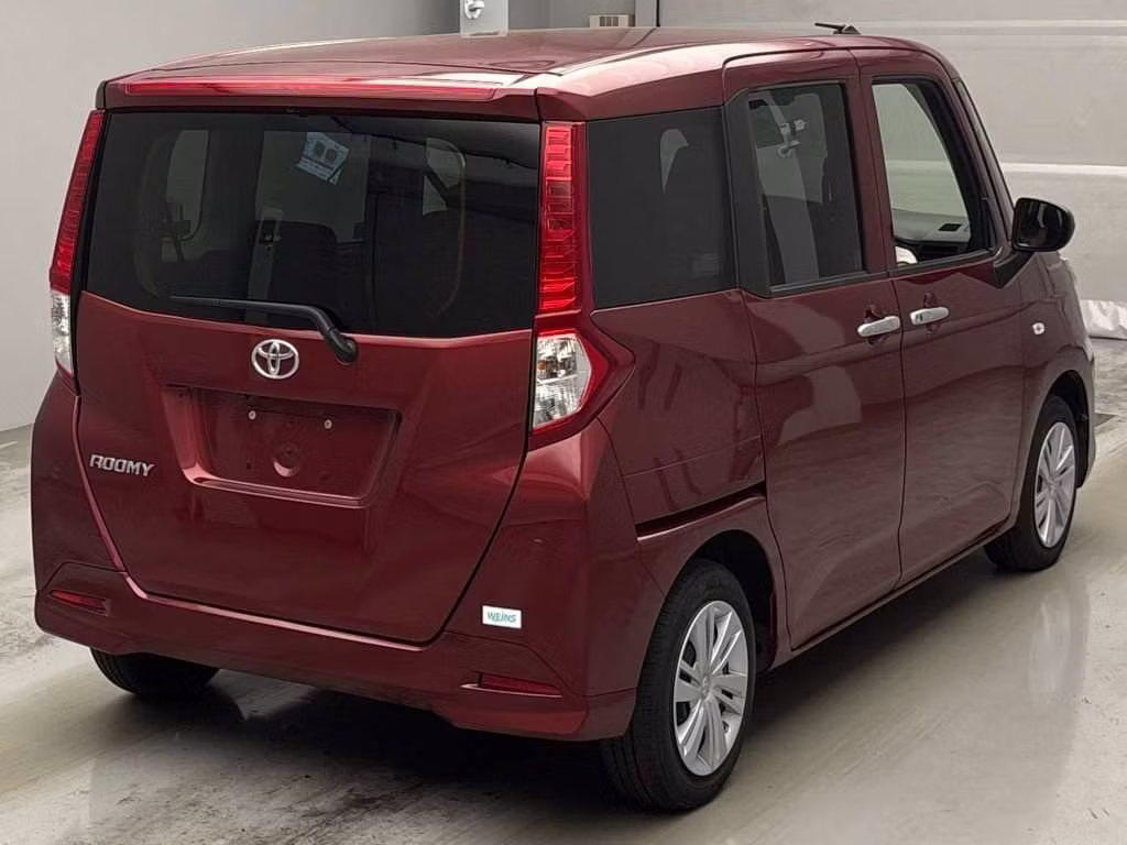 TOYOTA ROOMY