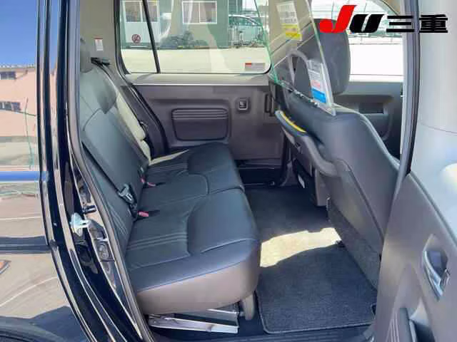 TOYOTA JPN TAXI