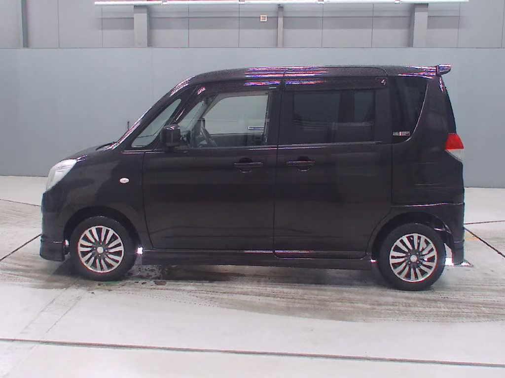 MITSUBISHI DELICA D:2