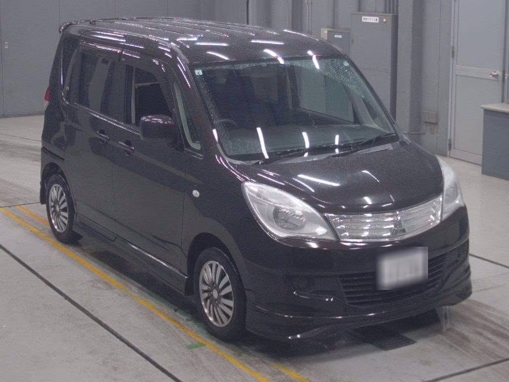 MITSUBISHI DELICA D:2