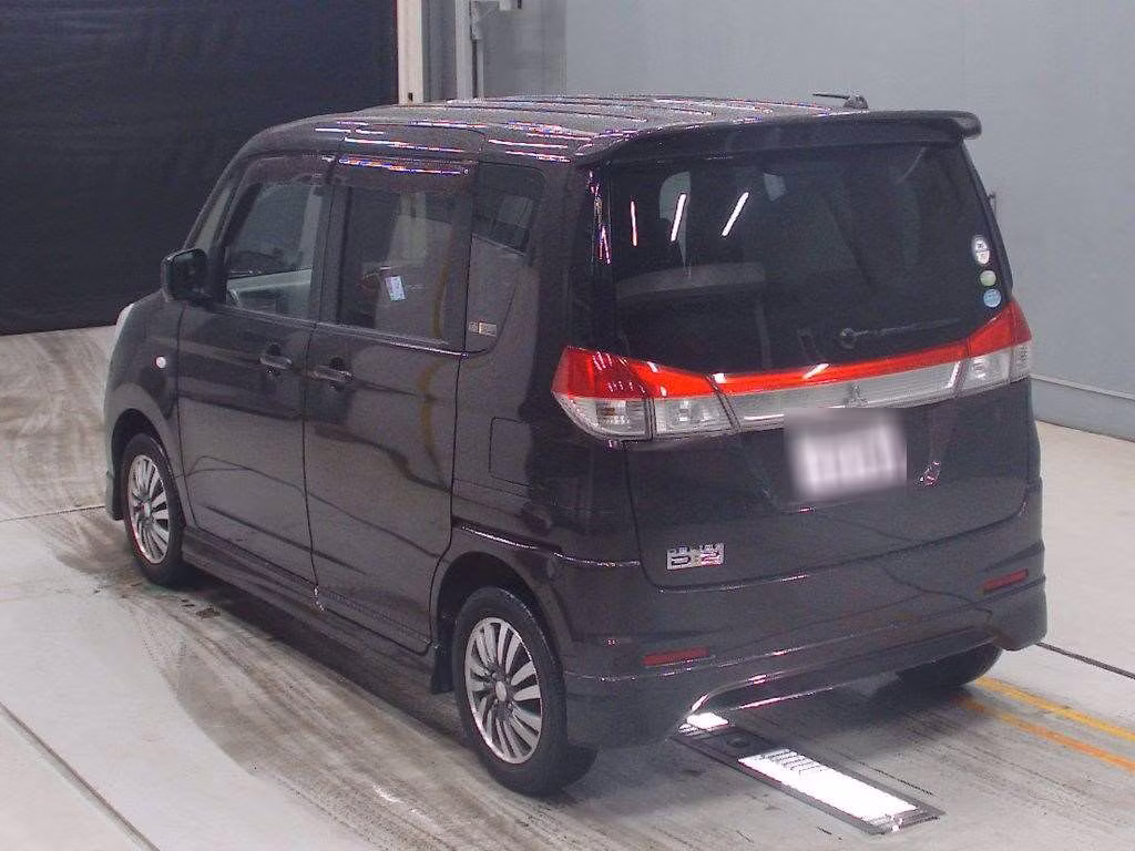 MITSUBISHI DELICA D:2