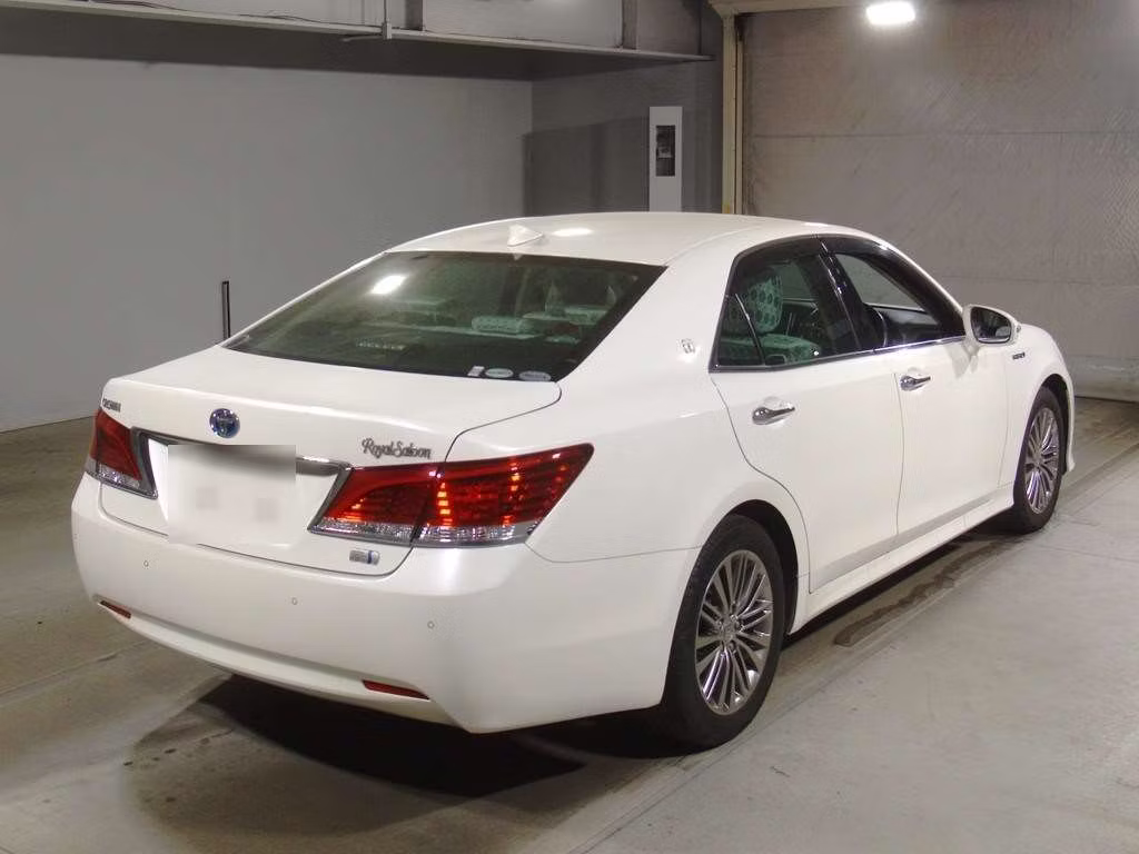 TOYOTA CROWN