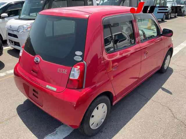 DAIHATSU ESSE