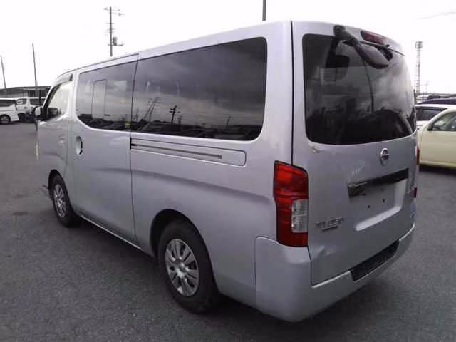 NISSAN NV350 CARAVAN