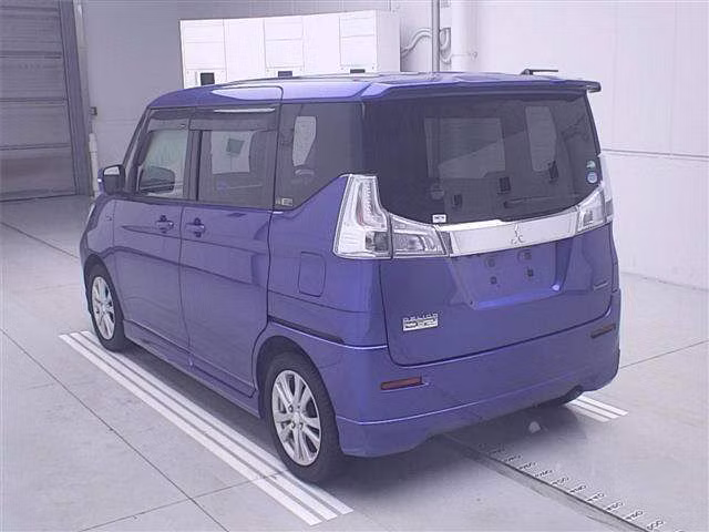 MITSUBISHI DELICA D:2