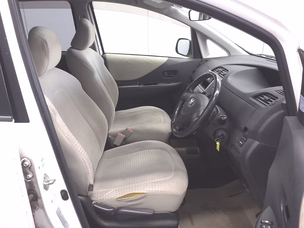 TOYOTA RACTIS