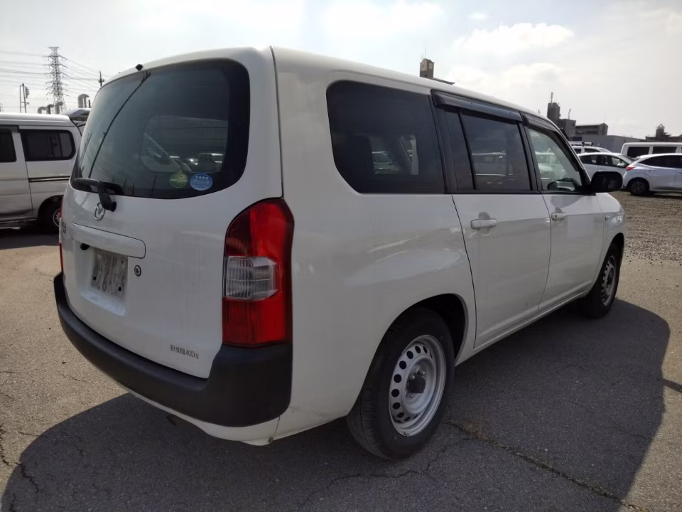 MAZDA FAMILIA