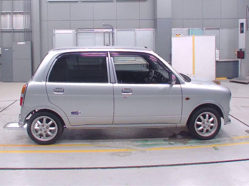 DAIHATSU MIRA GINO