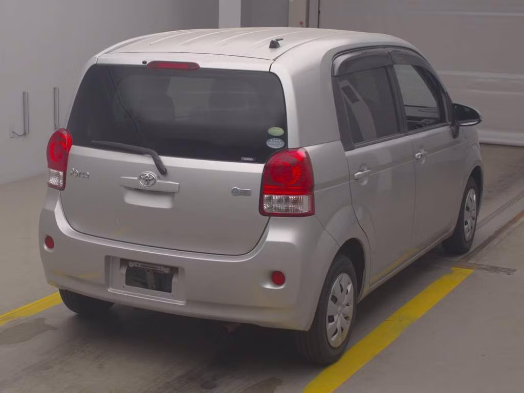 TOYOTA PORTE