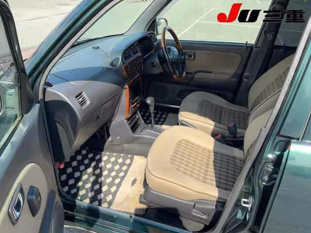 DAIHATSU MIRA GINO