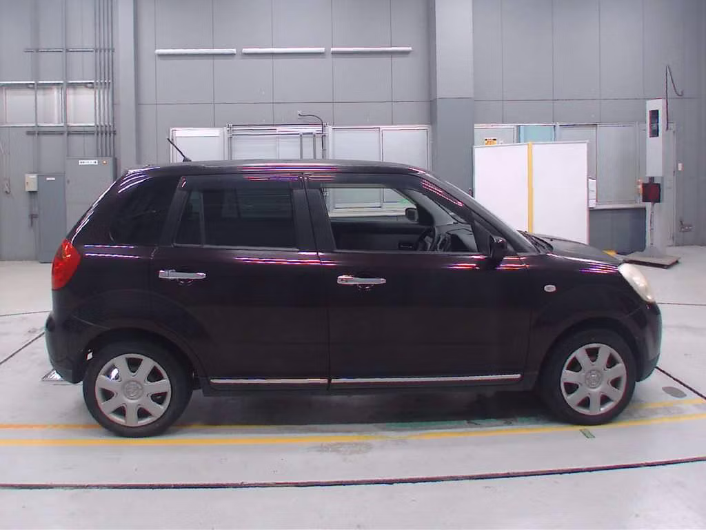 MAZDA VERISA