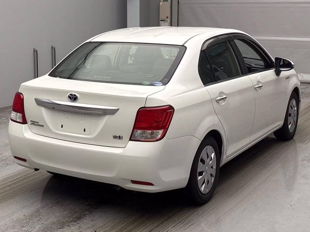 TOYOTA COROLLA AXIO