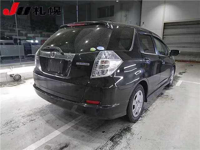 HONDA FIT SHUTTLE