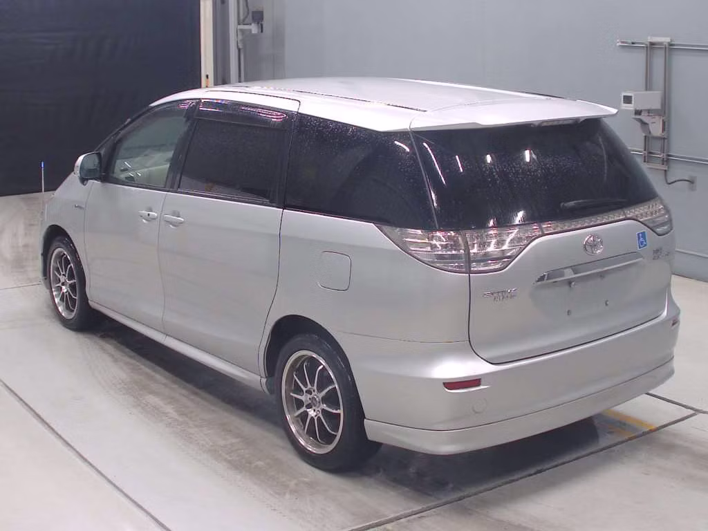 TOYOTA ESTIMA