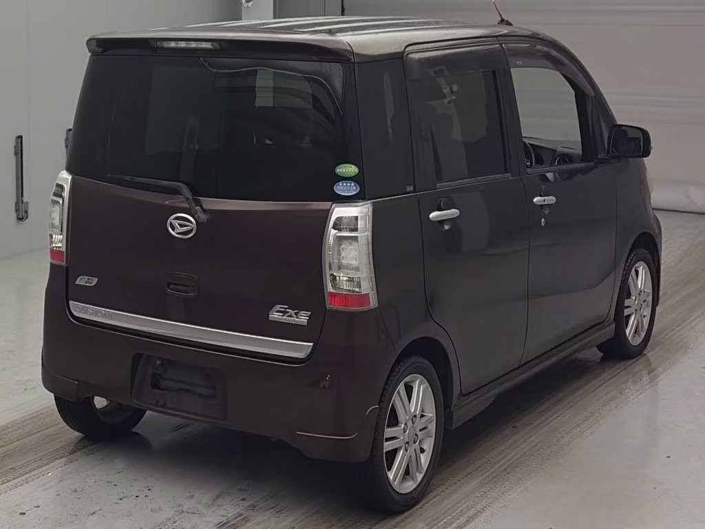 DAIHATSU TANTO EXE