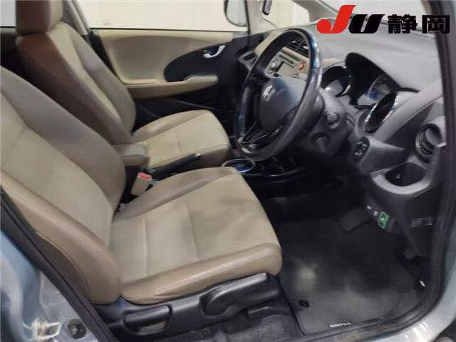 HONDA FIT SHUTTLE