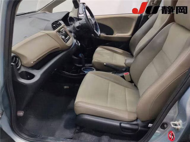 HONDA FIT SHUTTLE
