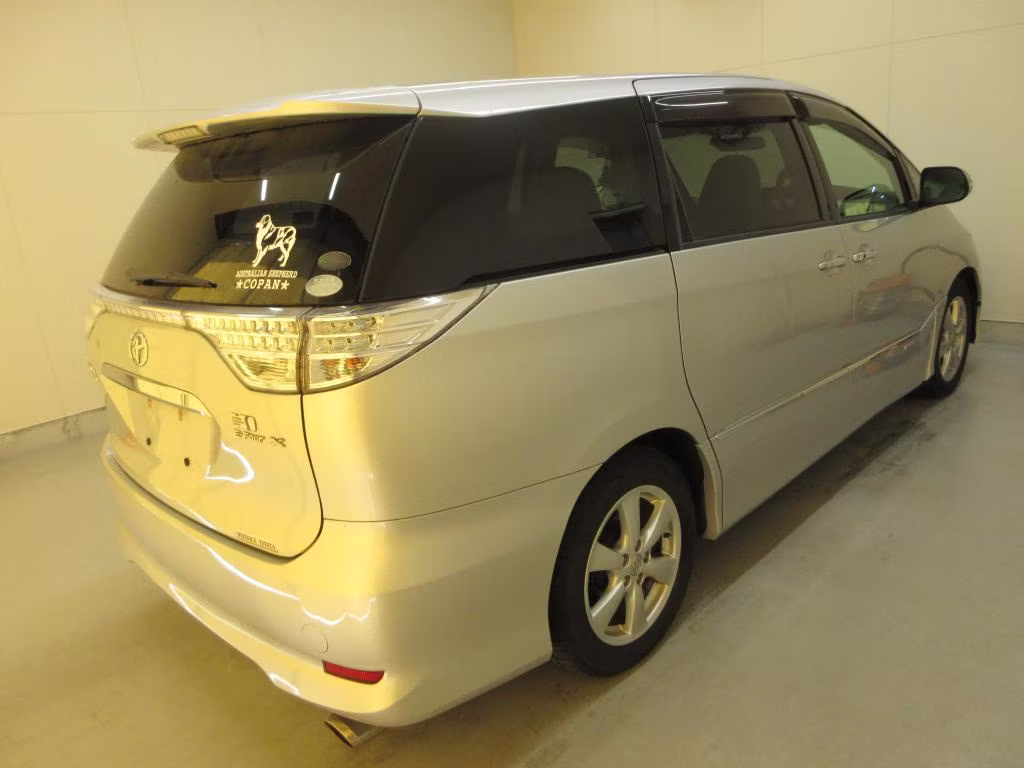 TOYOTA ESTIMA
