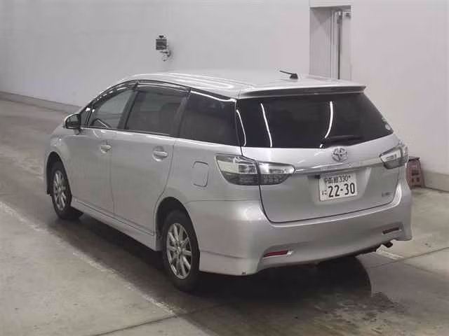 TOYOTA WISH