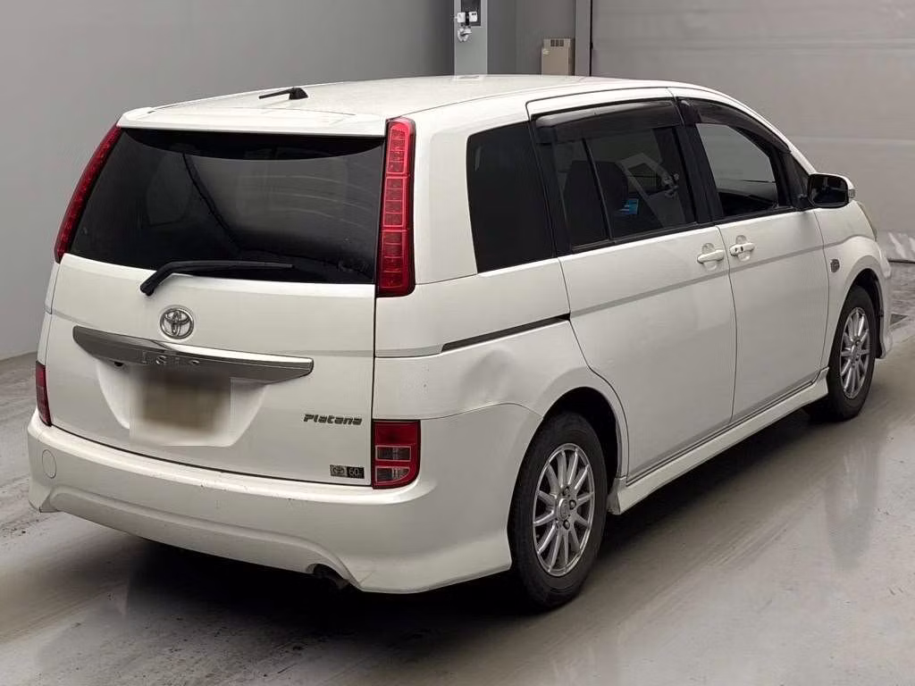 TOYOTA ISIS
