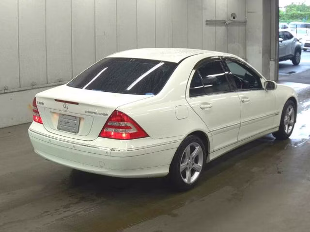 MERCEDES-BENZ C-CLASS