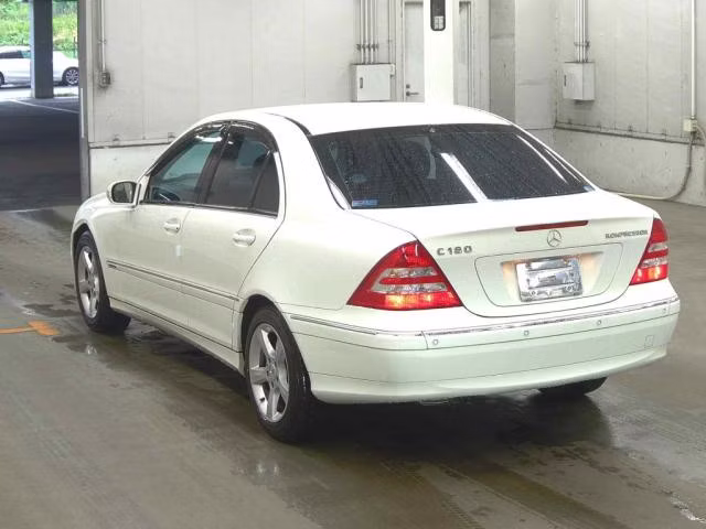 MERCEDES-BENZ C-CLASS
