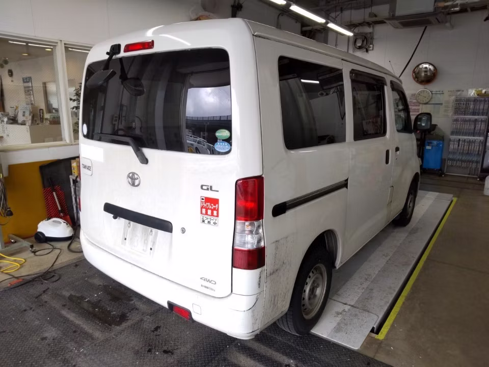 TOYOTA TOWN ACE