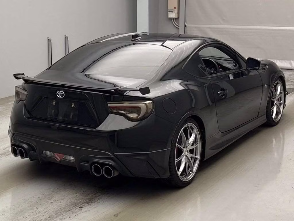 TOYOTA GT 86