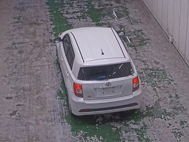 TOYOTA IST