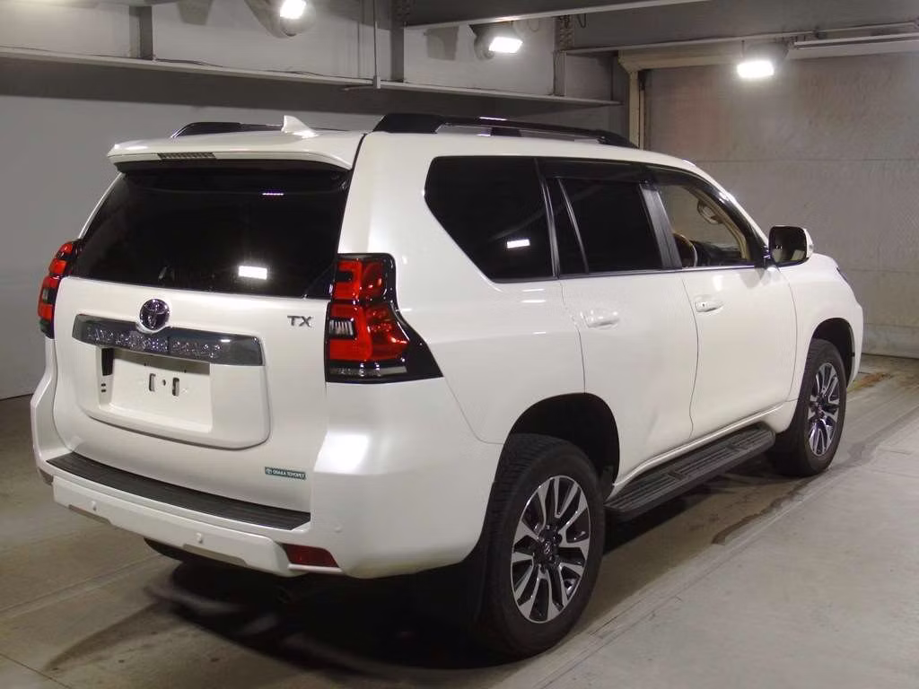 TOYOTA LAND CRUISER PRADO