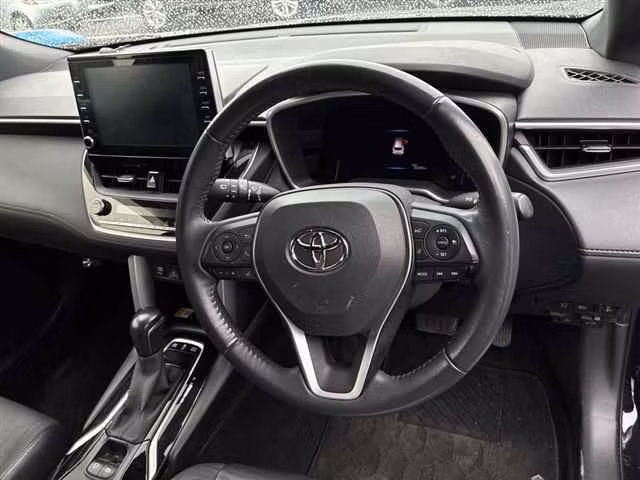TOYOTA COROLLA CROSS