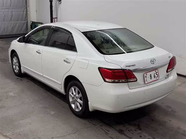 TOYOTA PREMIO