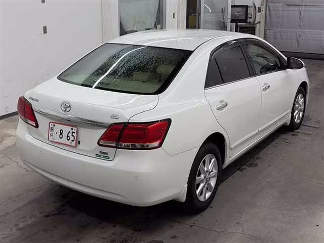 TOYOTA PREMIO