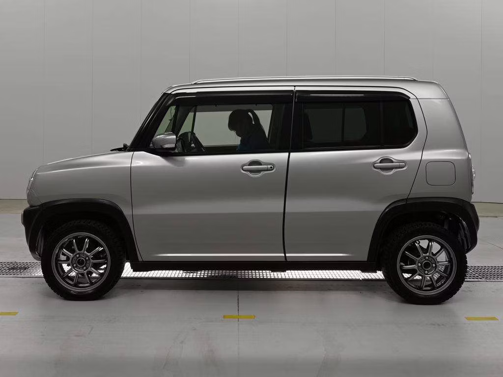 MAZDA FLAIR CROSSOVER