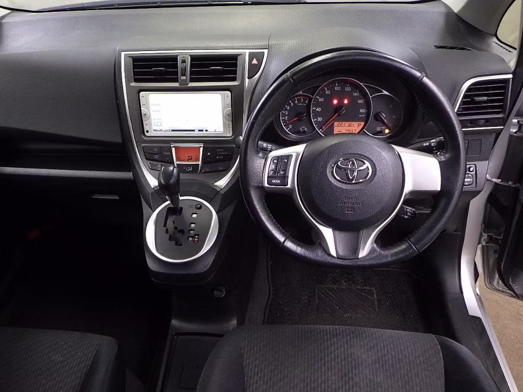 TOYOTA RACTIS