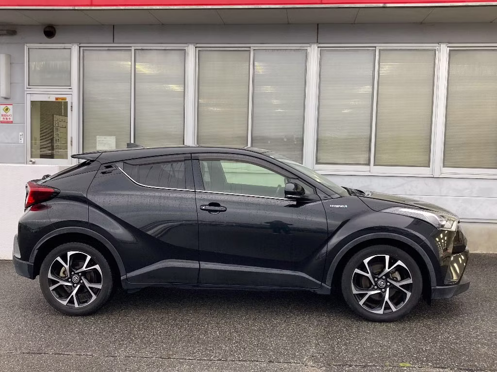 TOYOTA C-HR